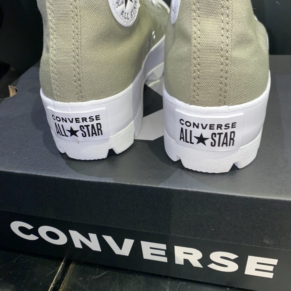 New Converse Lugged CTAS Hi Sneakers Olive - Picture 4 of 4